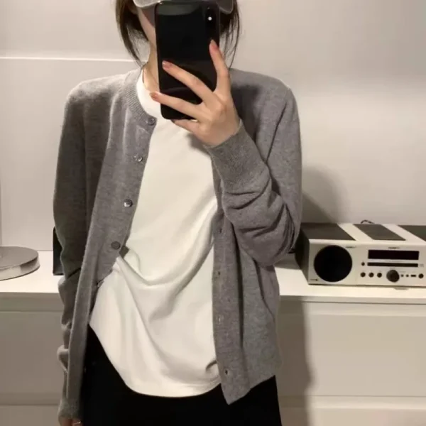 Elegant round-neck loose 100 pure cashmere knitted cardigan